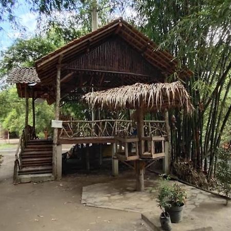 Gerbang Banyu Langit Cottage 반툴 외부 사진